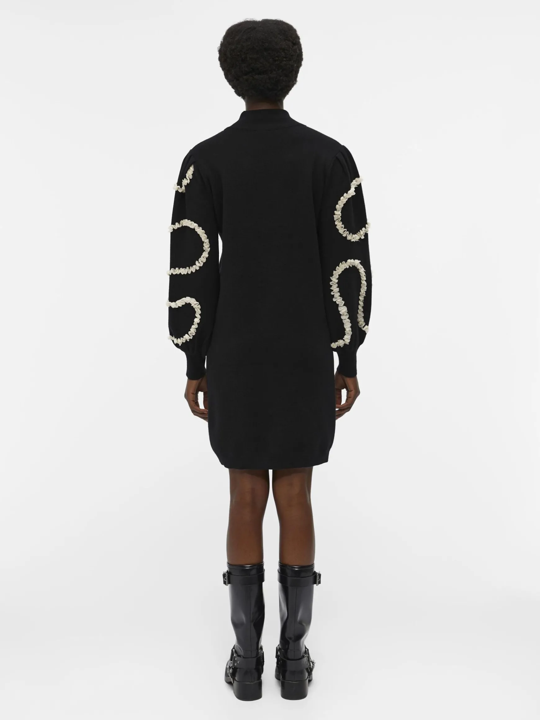 Dame OBJECT BALLONÆRMEDE STRIKKET KJOLE