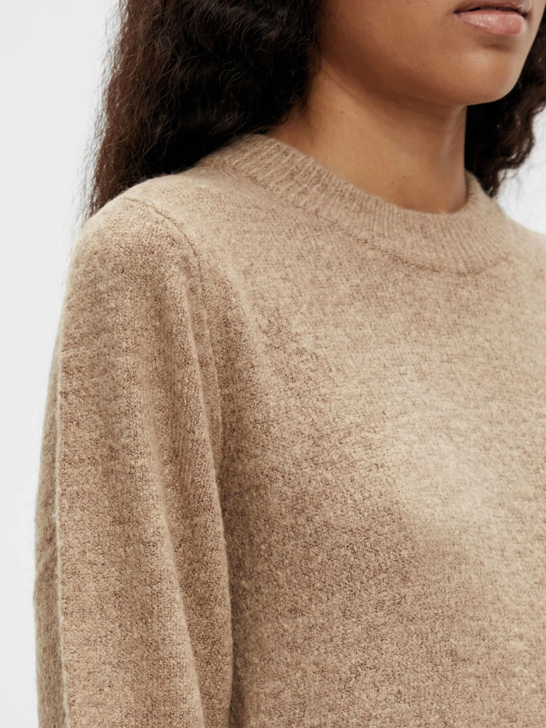 Dame OBJECT BALLONÆRMET STRIKKET KJOLE