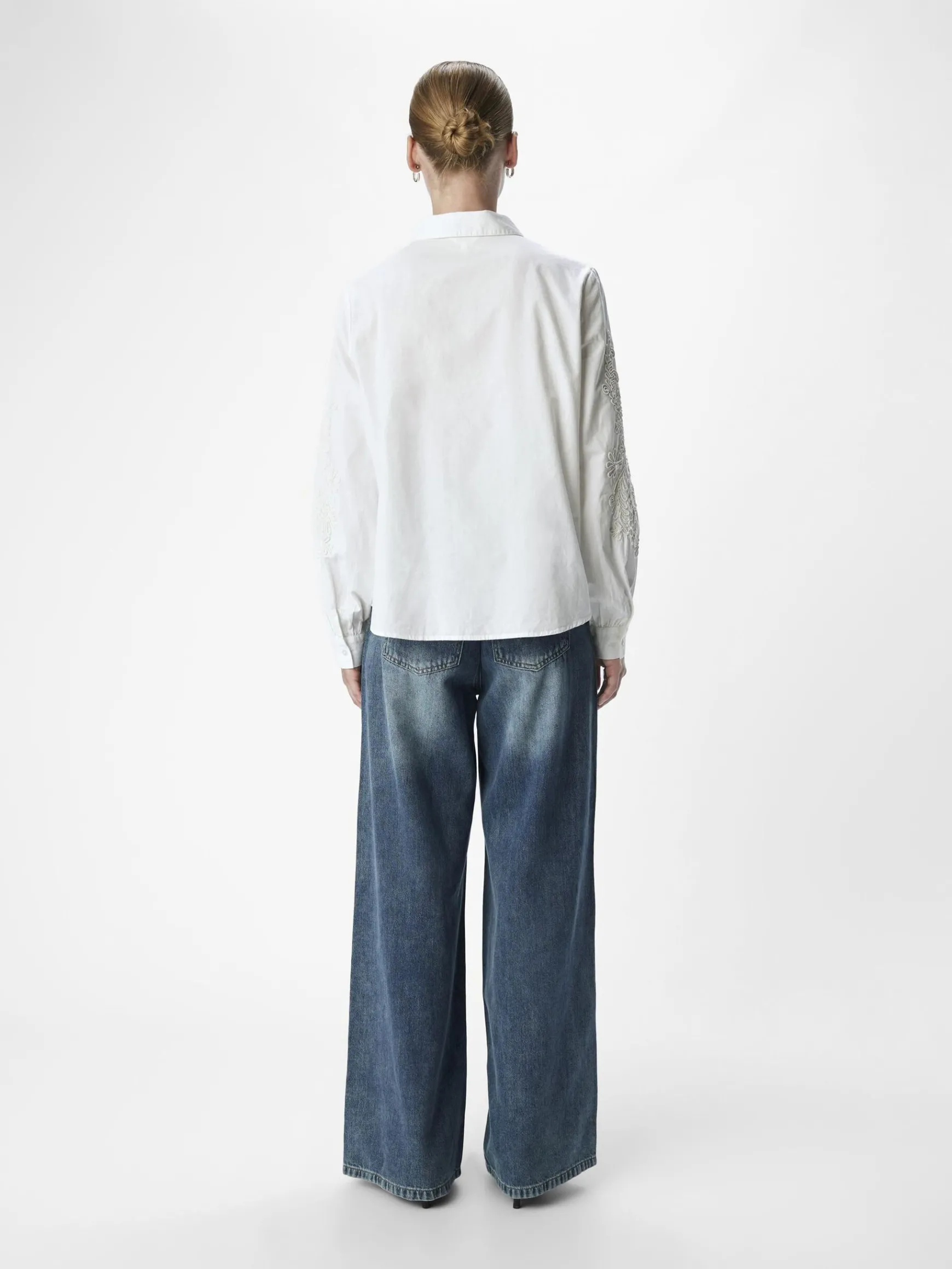 Dame OBJECT BRODERET SKJORTE