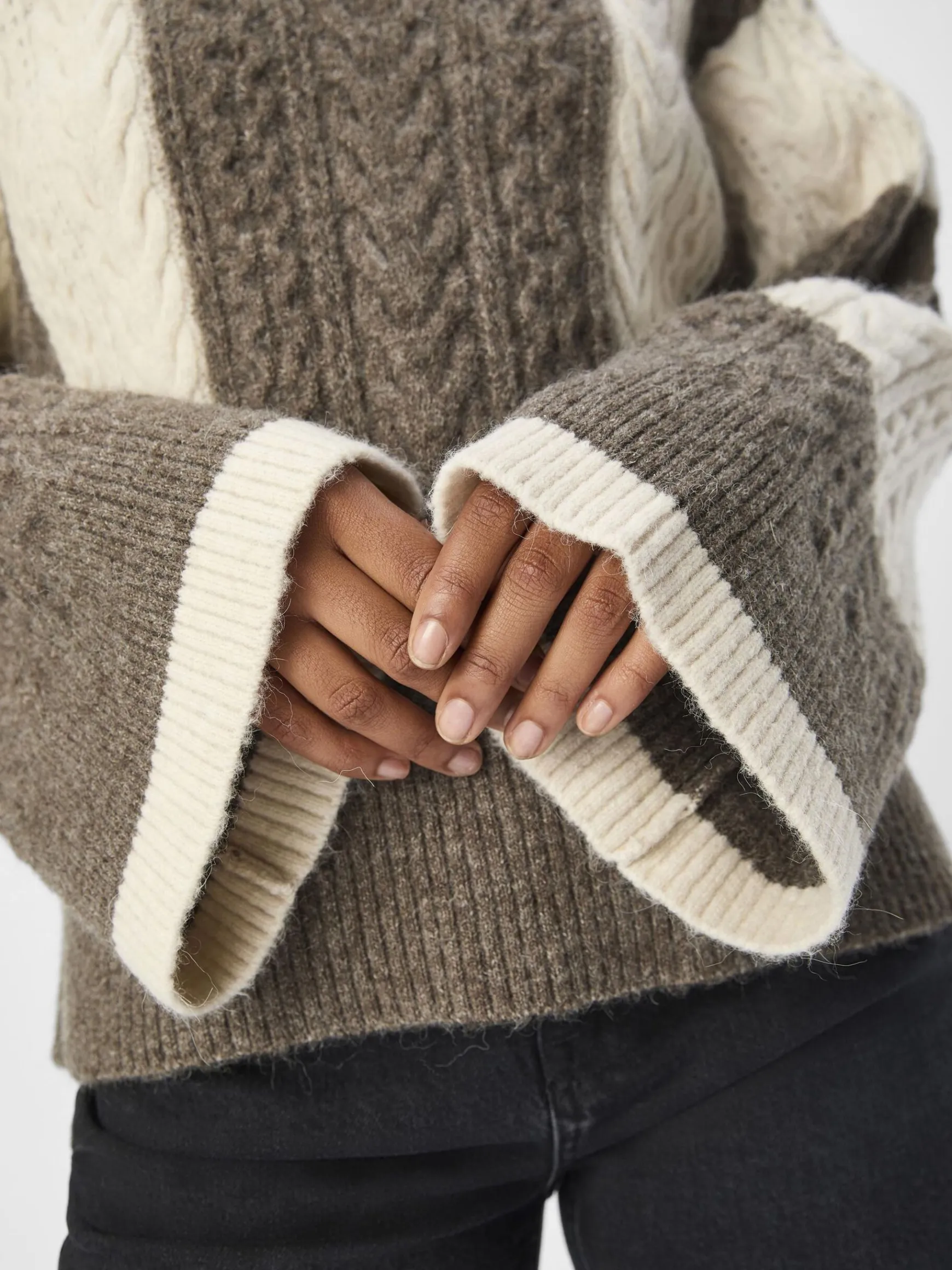 Dame OBJECT KABELSTRIKKET STRIKTRØJE